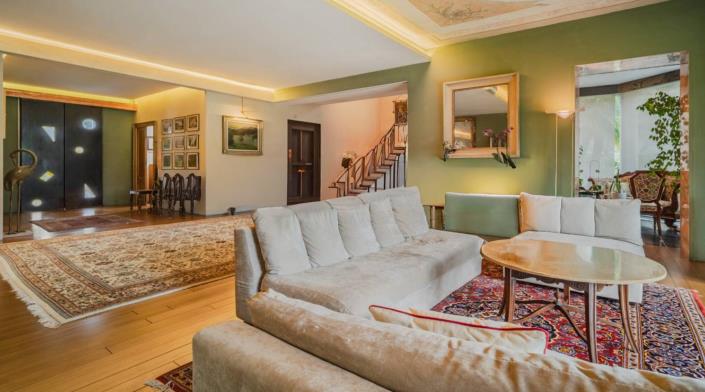 Image No.27-5 Bed Villa for sale