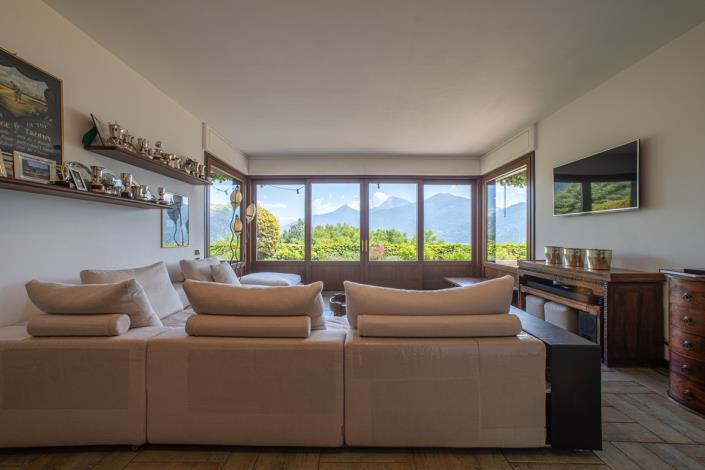 Image No.22-2 Bed Apartment for sale