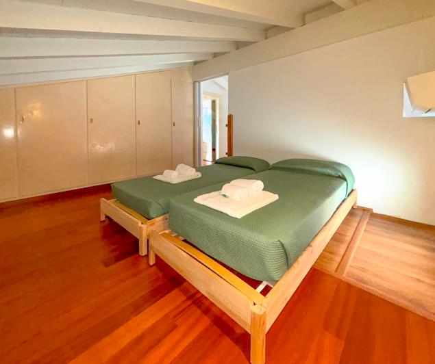 Image No.18-2 Bed House for sale