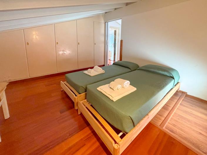 Image No.20-2 Bed House for sale