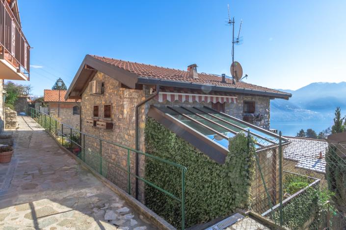 Image No.26-2 Bed House for sale