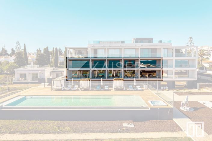 Image No.14-9 Bed Villa for sale