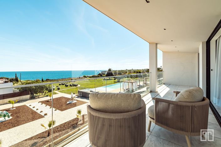 Image No.15-9 Bed Villa for sale