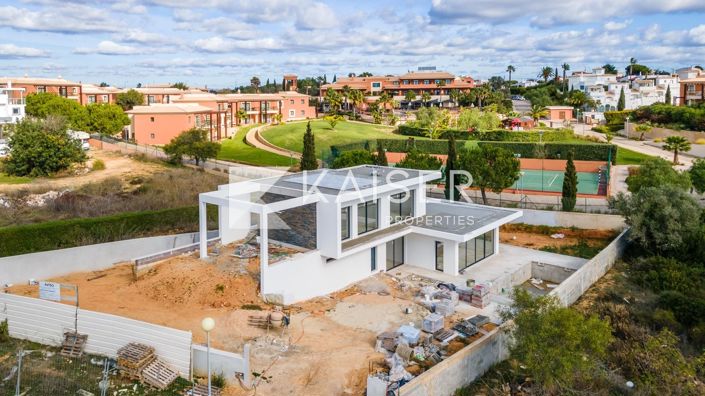 Image No.6-4 Bed Villa for sale