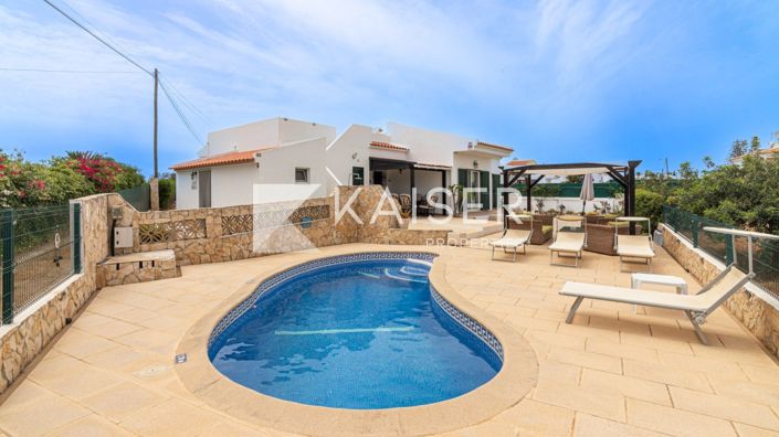 Image No.3-3 Bed Villa for sale