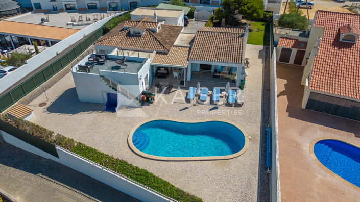 Image No.6-Villa de 4 chambres à vendre à Albufeira