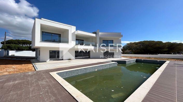Image No.5-Villa de 4 chambres à vendre à Albufeira