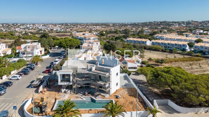 Image No.6-Villa de 4 chambres à vendre à Albufeira