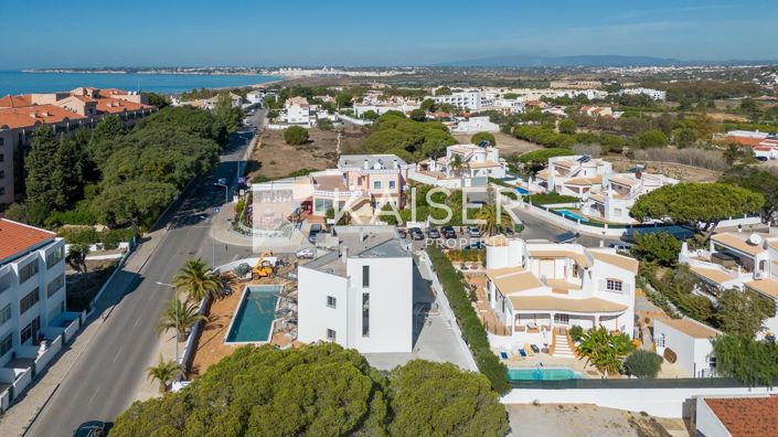 Image No.8-Villa de 4 chambres à vendre à Albufeira