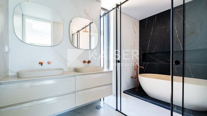 Image No.12-Villa de 4 chambres à vendre à Albufeira