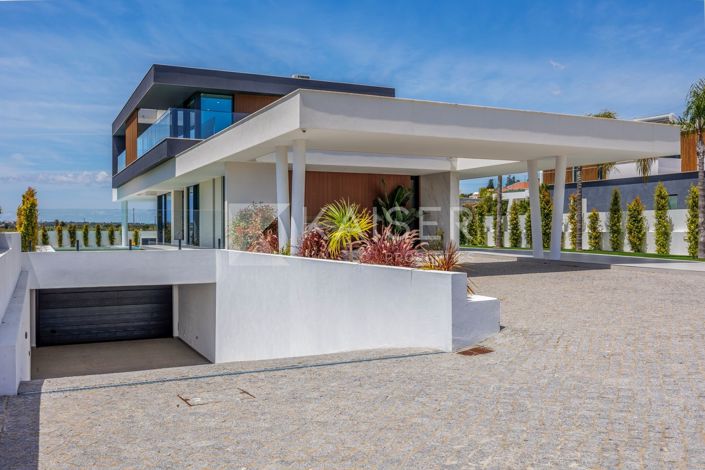 Image No.12-4 Bed Villa for sale