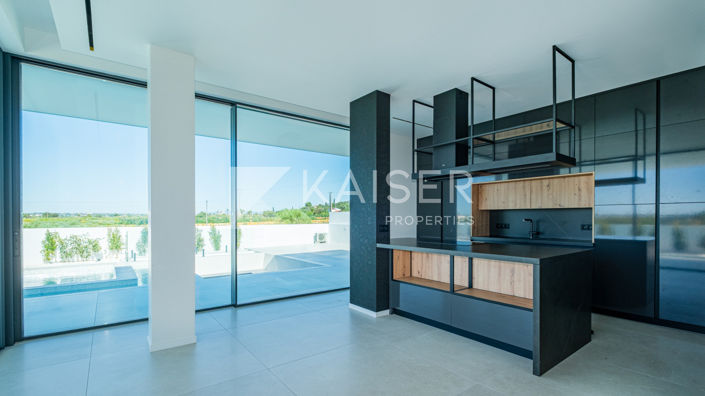 Image No.8-Villa de 4 chambres à vendre à Albufeira