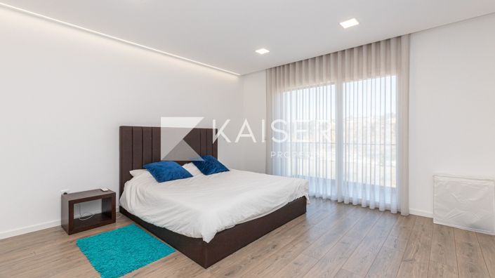 Image No.13-5 Bed Villa for sale