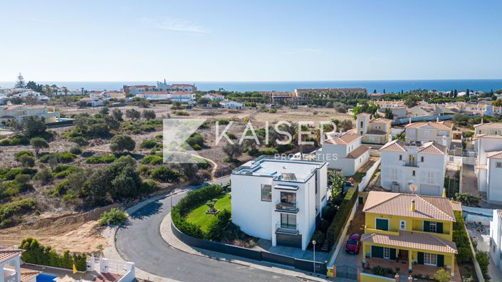 Image No.3-5 Bed Villa for sale