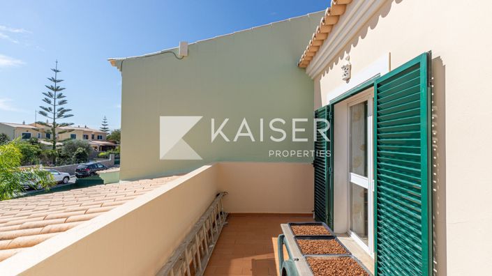 Image No.16-3 Bed Townhouse for sale