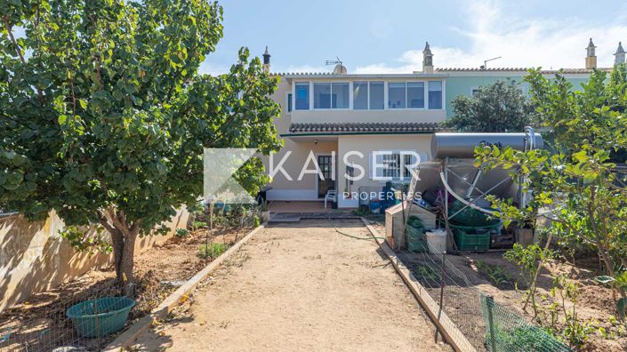 Image No.24-3 Bed Townhouse for sale