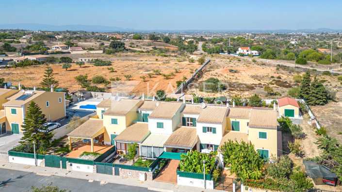 Image No.3-Maison de ville de 3 chambres à vendre à Armação de Pêra