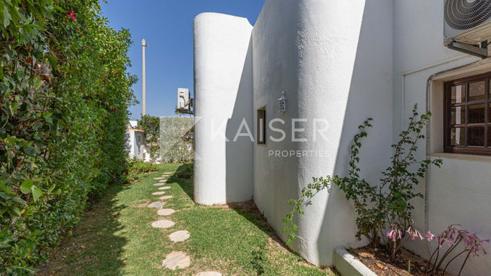 Image No.29-5 Bed Villa for sale