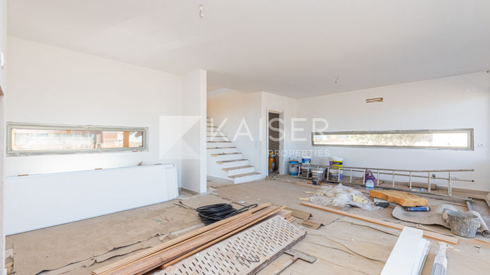 Image No.10-4 Bed Villa for sale