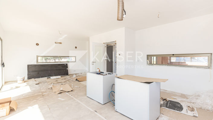 Image No.4-4 Bed Villa for sale