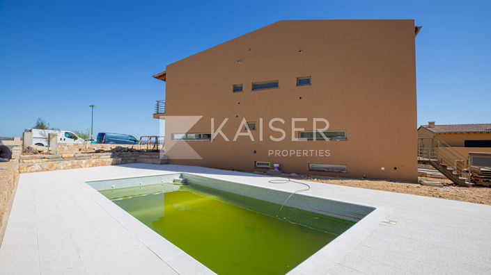 Image No.8-4 Bed Villa for sale