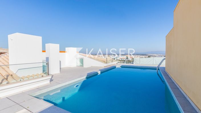 Image No.11-3 Bed Apartment for sale