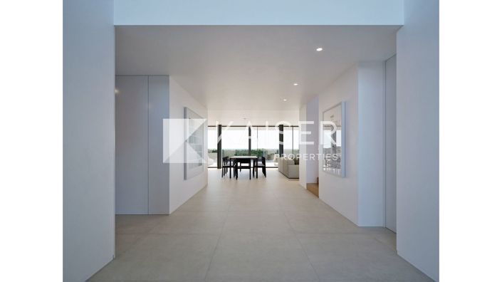 Image No.17-4 Bed Villa for sale