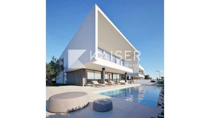 Image No.18-4 Bed Villa for sale