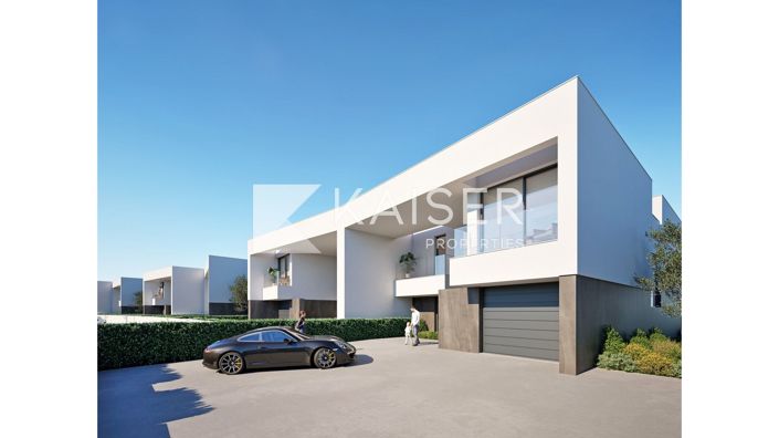 Image No.2-4 Bed Villa for sale