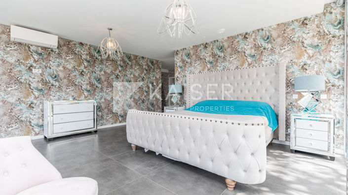 Image No.20-7 Bed Villa for sale