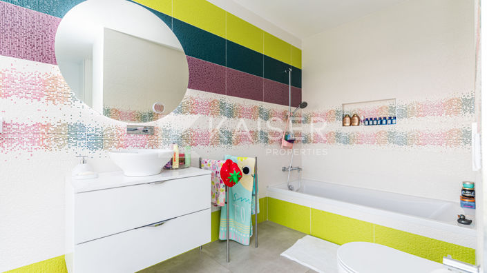 Image No.25-7 Bed Villa for sale