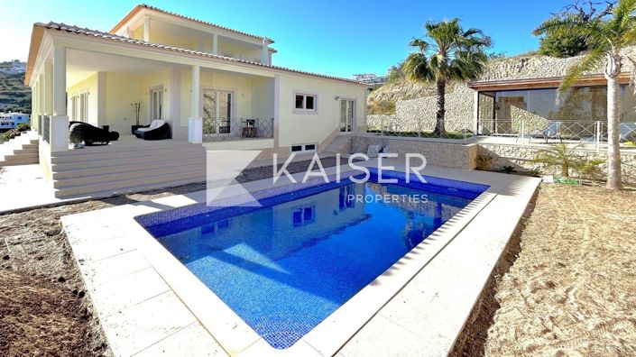 Image No.2-Villa de 4 chambres à vendre à Albufeira