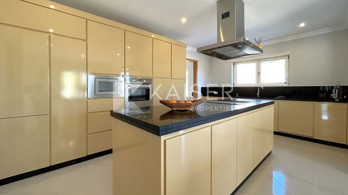 Image No.4-4 Bed Villa for sale