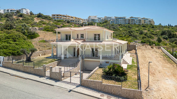 Image No.9-4 Bed Villa for sale