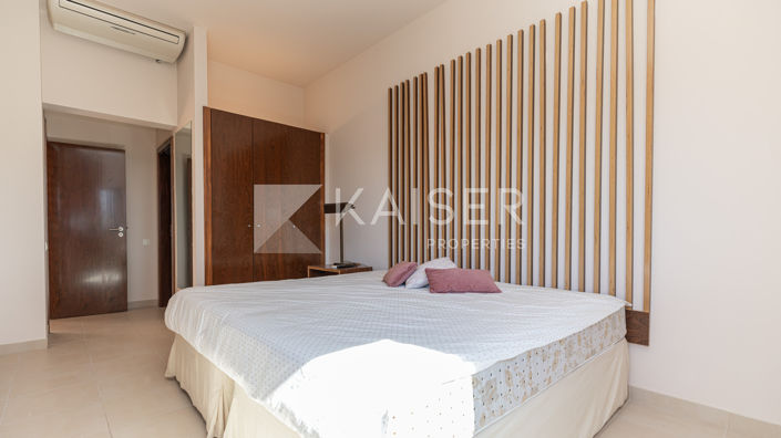 Image No.10-3 Bed Townhouse for sale