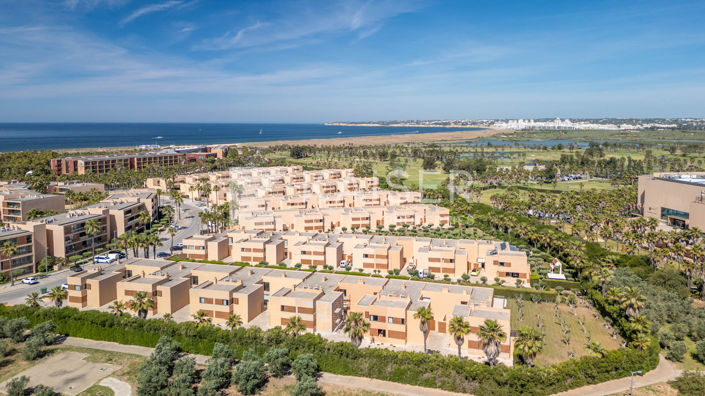 Image No.5-3 Bed Townhouse for sale