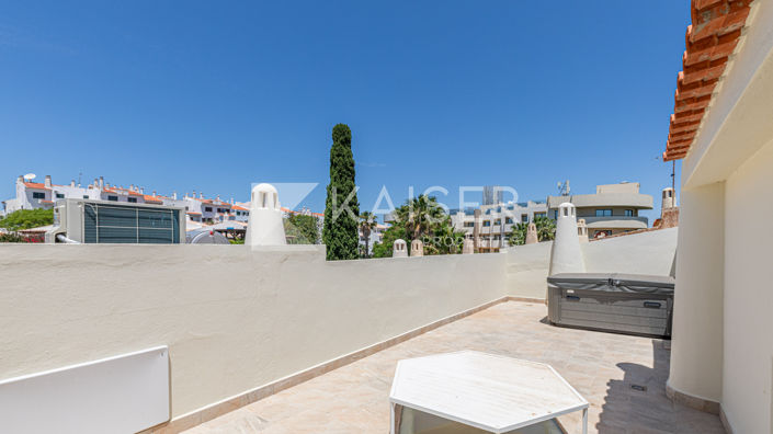 Image No.5-3 Bed Townhouse for sale