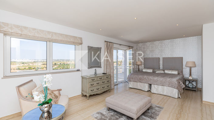 Image No.18-6 Bed Villa for sale