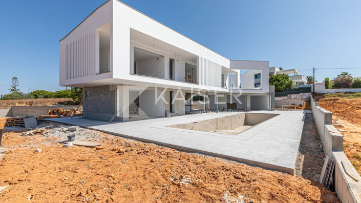Image No.1-Villa de 4 chambres à vendre à Albufeira