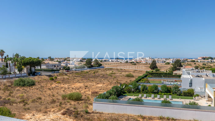 Image No.25-4 Bed Villa for sale