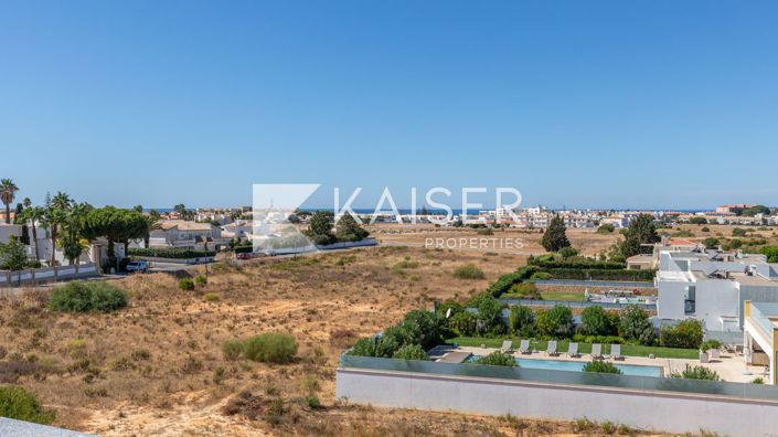 Image No.25-4 Bed Villa for sale