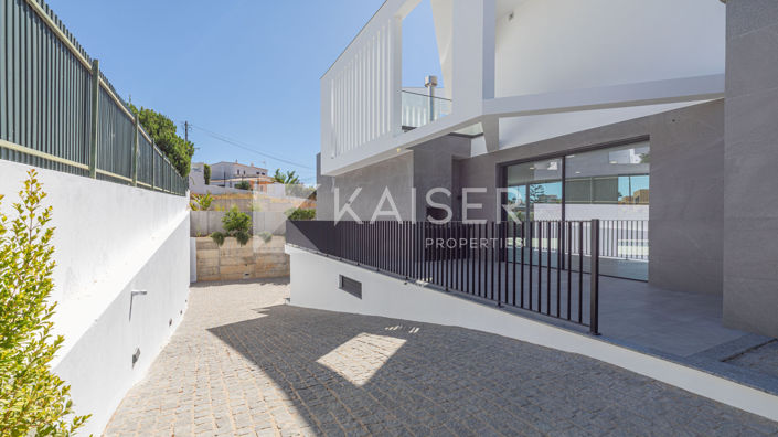 Image No.27-4 Bed Villa for sale