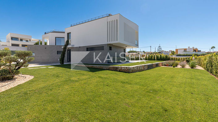 Image No.29-4 Bed Villa for sale