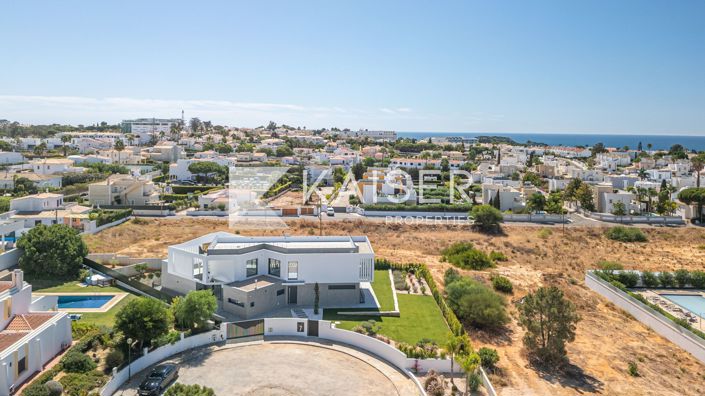 Image No.32-4 Bed Villa for sale