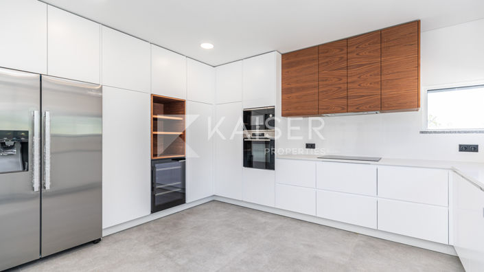 Image No.5-4 Bed Villa for sale