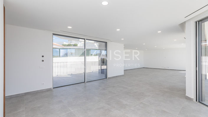 Image No.7-4 Bed Villa for sale