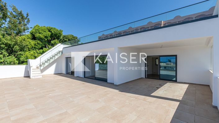 Image No.30-5 Bed Villa for sale