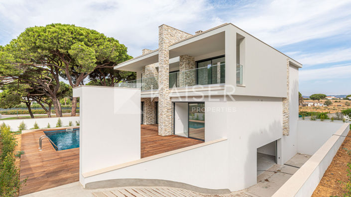 Image No.11-3 Bed Villa for sale