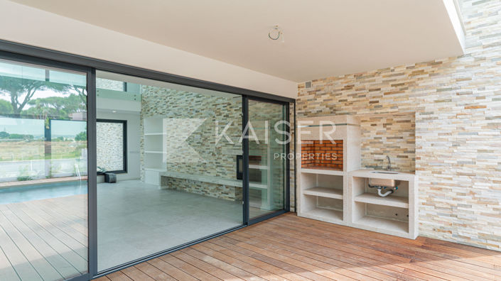 Image No.12-3 Bed Villa for sale