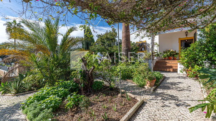 Image No.2-5 Bed Villa for sale